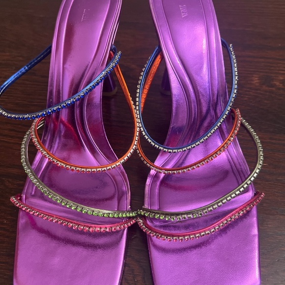 Shoes - Zara heels